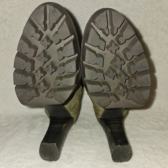 NINE WEST Army Green and Plaid Lace Up High Heel Ankle Boots - Picture 7 of 9